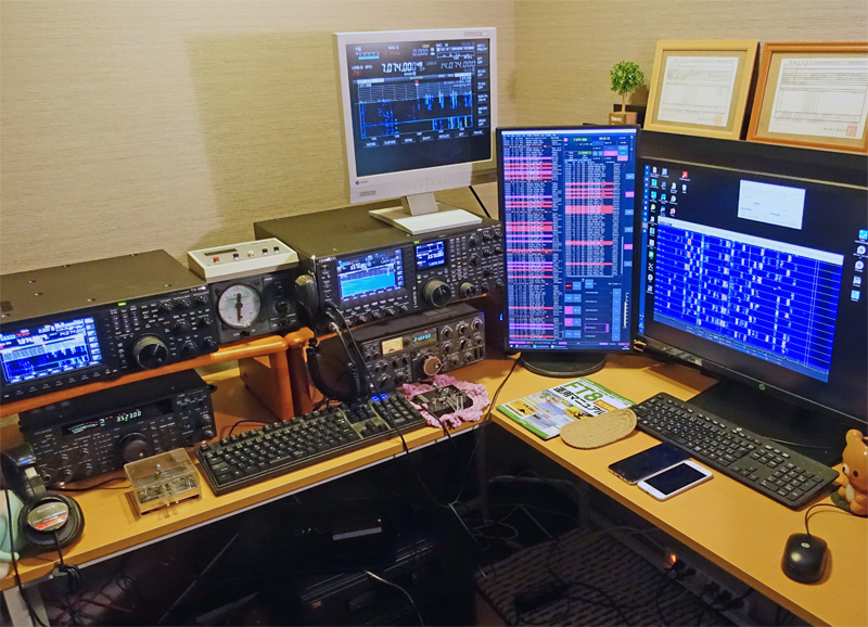 FT8運用シャックイメージ